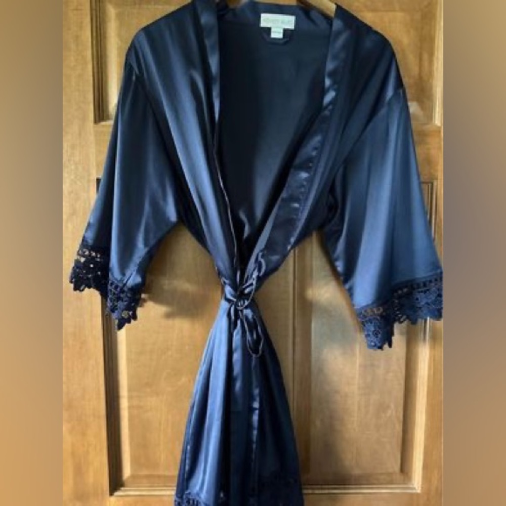 Kennedy Blue Bridesmaid Robe (Never Worn)